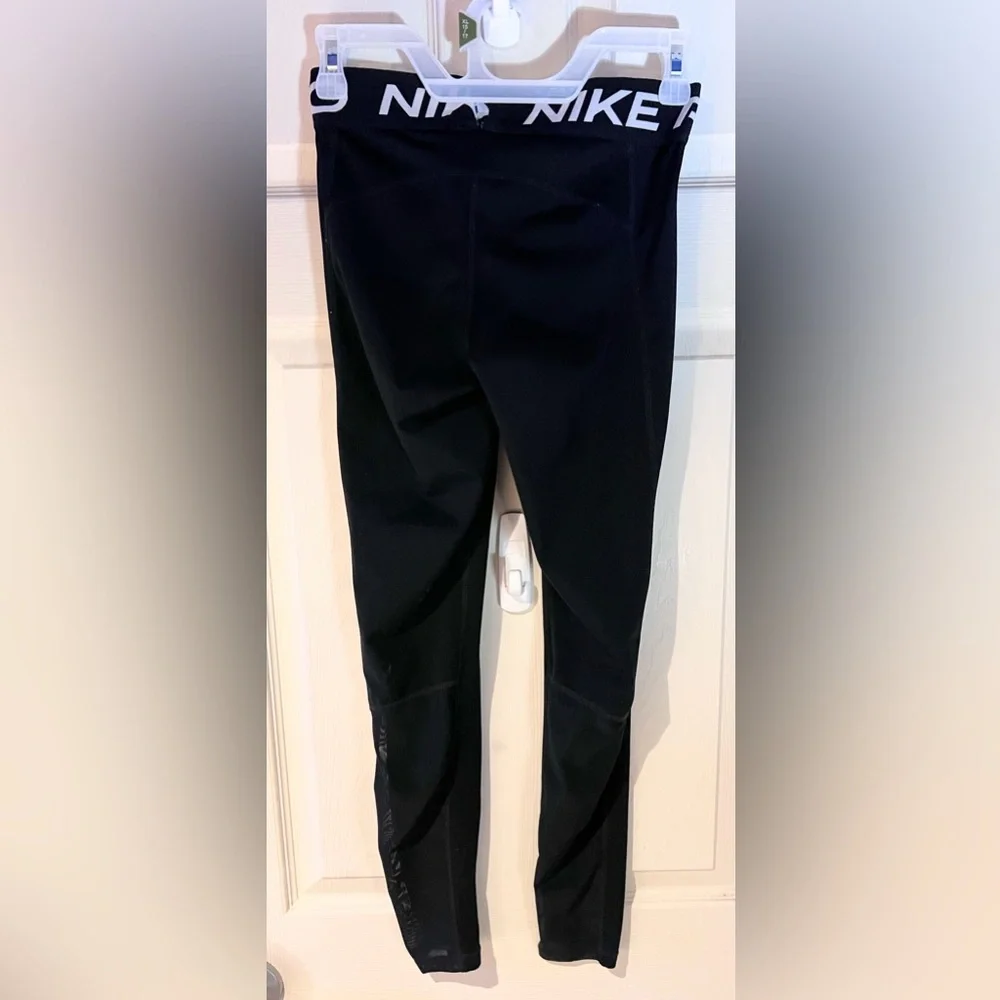 Nike Pro Women's Mid Rise Mesh Panel Black Leggings Size Small - Picture 3 of 5